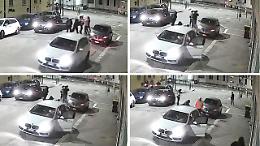 Presa a pugni da un nomade in strada, consigliera finisce in ospedale