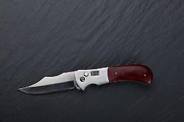 Omegna: ventenne denunciato per porto abusivo di coltello