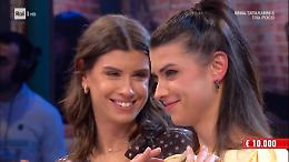 Affari Tuoi, Valentina dalle Marche rischia grosso: ecco quanto ha vinto 