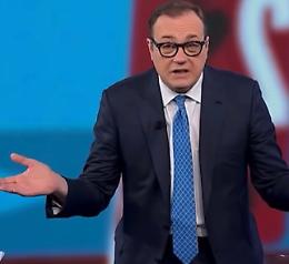 Cerno parla degli omosessuali di destra: "schifo per i gay di destra che cantano"