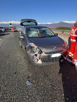 Incidente sul raccordo Torino-Pinerolo: due feriti e traffico in tilt 