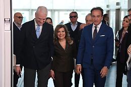 "Ghigliottina bis":  Cirio inaugura la legge "taglia-leggi", che semplifica la vita con l'IA