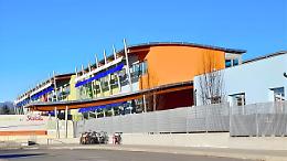 Raid vandalico nella scuola elementare per rubare le monetine delle macchinette