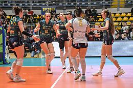 La Reale Mutua Fenera Chieri '76 vince un altro tiebreak ed &egrave; in finale di Cev Cup