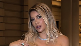 Wanda alle Maldive: &laquo;Mi sposi?&raquo;