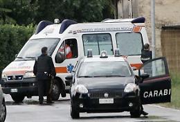 Paura sulla provinciale Front-Busano: auto si ribalta nel fosso dopo lo schianto contro un palo