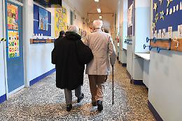 Come orientarsi per informarsi bene? Giornali e Tv, ma anche ChatGpt aiuta
