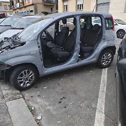 Veicolo rubato e &ldquo;spogliato&rdquo; dei pezzi: ritrovamento choc a Barriera di Milano