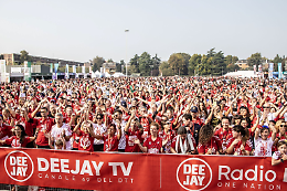 La DeeJay Ten 2026 riparte da Torino, sold out la corsa con Linus e  compagni