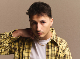 Un po' di Sanremo a Torino: Nayt incontra i fan in piazza Castello