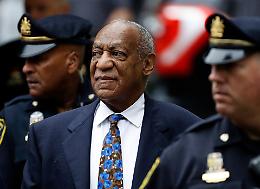 Bill Cosby  dovr&agrave; pagare 19 milioni di dollari a una delle donne che lo ha accusato di violenze sessuali