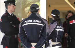 Ancora tensione a Trescore dopo l'aggressione alla docente, i genitori: "Nessuno ci ascolta"