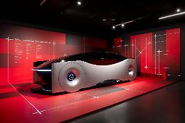 Mobilit&agrave; del futuro, l&rsquo;auto che restituisce un&rsquo;ora al giorno: Ied e Tesla svelano TIME