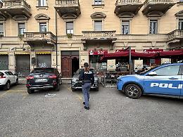 I bimbi al pap&agrave;: &laquo;Mamma dorme ma &egrave; fredda&raquo;. La donna era morta da ore in casa