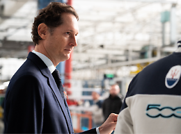 I 50 anni di John Elkann: fra finanza e (sempre meno) fabbrica