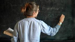 Storico rinnovo per la scuola: stipendi pi&ugrave; alti fino a 460 euro