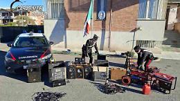 Festa abusiva nelle campagne: rave fermato prima dell&rsquo;alba, 24 denunciati