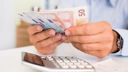Pi&ugrave; soldi subito in busta paga: il bonus per chi rimanda la pensione