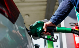 Come risparmiare carburante: strategie efficaci per ridurre i consumi dell&rsquo;auto