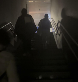 Torino, la stazione &eacute; rimasta al buio