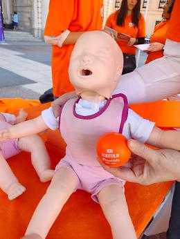 Bastano pochi secondi: a Torino una giornata per prevenire la Sindrome del Bambino Scosso