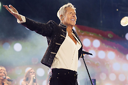 Claudio Baglioni domani a Torino, sar&agrave; ricevuto dal sindaco Lo Russo in pompa magna: ecco perch&eacute;