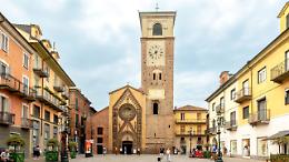 Chivasso, il centro diventa un palco a cielo aperto: torna &ldquo;Shopping & Aperitivo in Musica&rdquo;