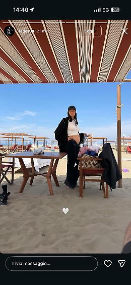 Fedez, terzo figlio in arrivo? Spunta la foto del pancione di Giulia Honegger
