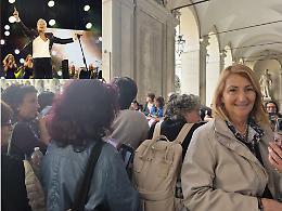 Fan in coda per Claudio Baglioni: il cantante oggi dal sindaco di Torino