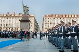 "Esserci Sempre", ecco come l'Italia e Torino oggi festeggiano i 174 anni della Polizia di Stato