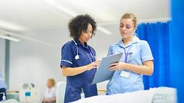 Lavoro in Canada per infermieri italiani: stipendi, requisiti e come candidarsi