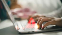 Truffa via email a nome del Vescovo Savino: l'allarme della Diocesi