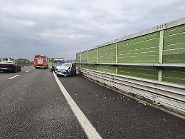 Moncalieri, incidente autonomo sulla sopraelevata: un ferito e disagi al traffico verso la tangenziale