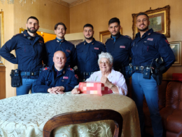 &ldquo;La sua auto &egrave; coinvolta in un furto&rdquo;: il trucco per entrare in casa