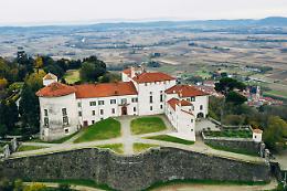 Il Castello di Masino rifiorisce, torna la "Tre Giorni per il Giardino" del FAI