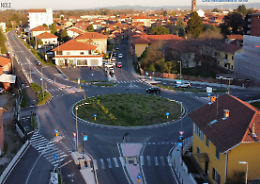 Incrocio pericoloso, ora &egrave; storia: ecco la nuova rotatoria