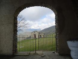 In Piemonte c'&egrave; una finestra naturale che guarda negli occhi il Re di Pietra