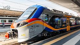 Ferrovie, svolta sulla Torino-Cuneo: tornano i treni all'alba e tre novit&agrave; per il 2026