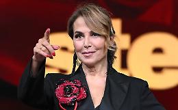 Barbara D&rsquo;Urso fa causa a Mediaset: "Ingerenze e diritti non pagati"