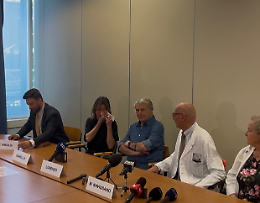 Crans Montana: Elsa fuori dalla terapia intensiva, le lacrime di mamma Isabella 