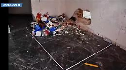 Colpo da mezzo milione in gioielleria, ma l'auto della mamma incastra i ladri