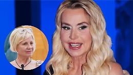  Grande Fratello Vip: Valeria Marini entra nella casa e scoppia la tensione. Antonella Elia: &laquo;ho perso l&rsquo;appetito&raquo;