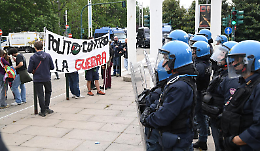 Ogr, il vicepremier Antonio Tajani contestato da cinquanta studenti
