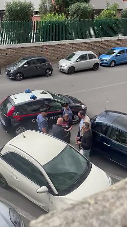 Protesta Radicali Italiani: segretario arrestato a Roma per apertura negozio di cannabis light (VIDEO)