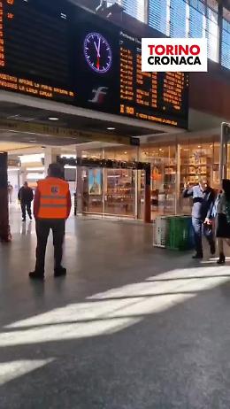 La stazione di Torino Porta Nuova si rinnova: i nuovi tornelli promettono sicurezza e ordine