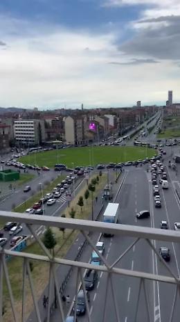 Traffico in tilt in piazza Baldissera: ecco cosa sta succedendo nella rotonda da incubo - IL VIDEO 