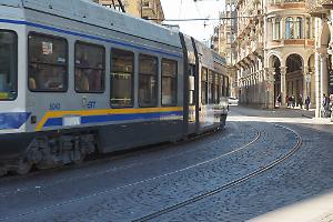 Linea 10N deviata solo di notte: cosa cambia per i lavori a piazza Baldissera