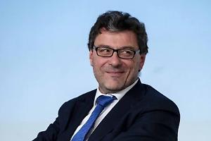 Manovra di Bilancio da 18 miliardi: in pensione tre mesi più in là