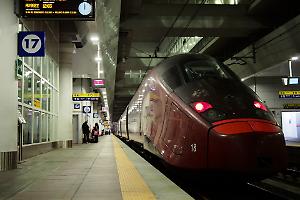 Treni, guasto alla linea SFM1 e ritardi per i pendolari