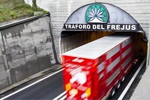 Frejus, la polizia salva un bambino a rischio durante un controllo di frontiera